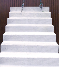 Systemtreppe geradläufig